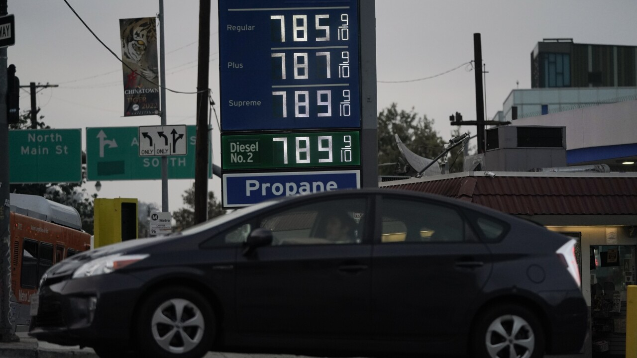 California Governor Lawmakers Near Deal On Gas Tax Rebate California Governor Lawmakers Near Deal On Gas Tax Rebate